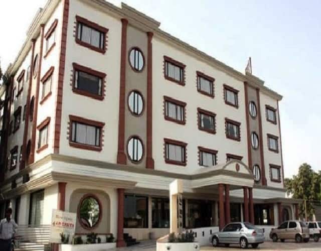 Hotel La Casa Inn, Anand 1